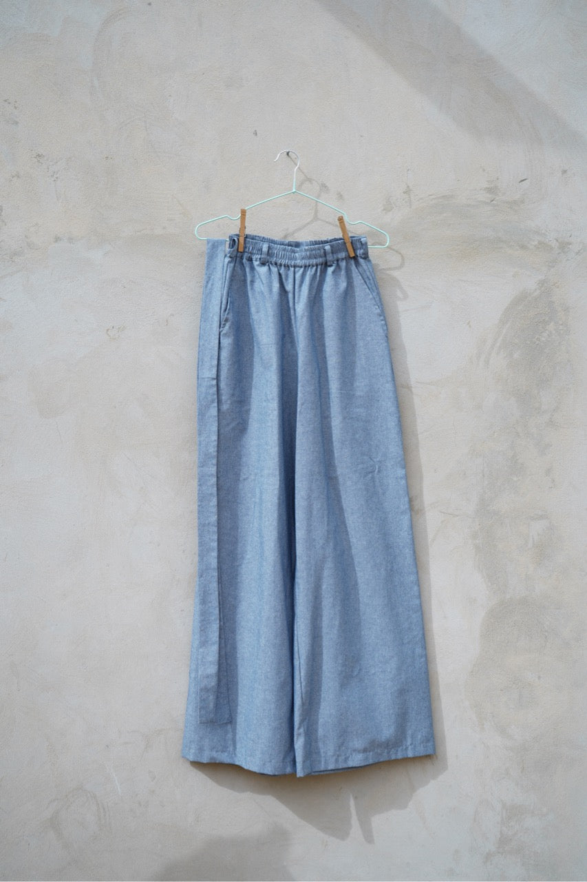 A9. CHÉRIE - Pantalon comfy adapté à la grossesse - (22 400 XOF avec réduction)