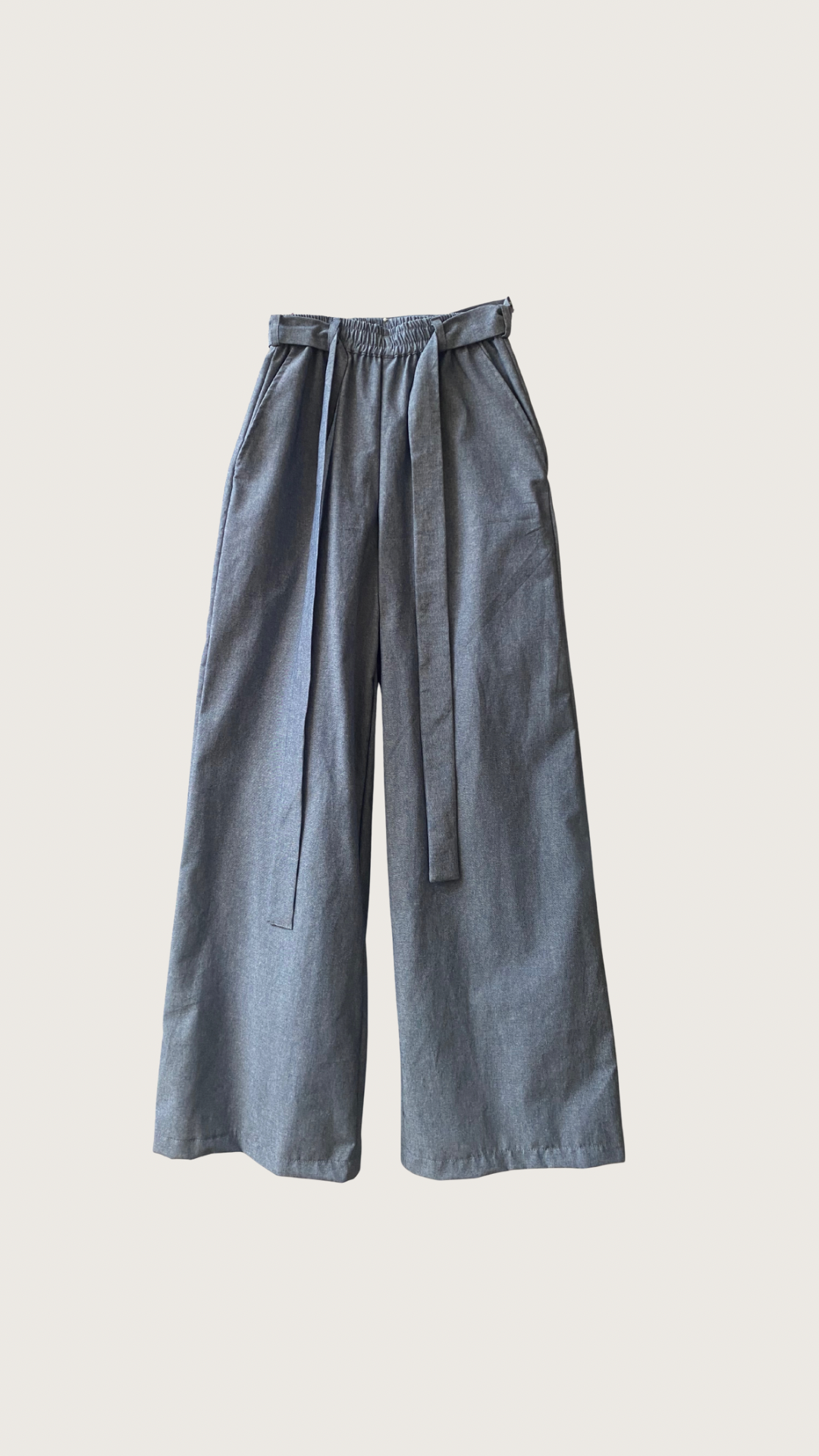 A9. CHÉRIE - Pantalon comfy adapté à la grossesse - (22 400 XOF avec réduction)